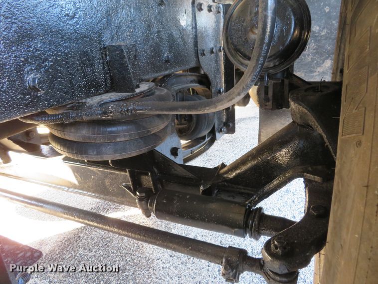 image for item DI2089 2007 Peterbilt 357 dump truck