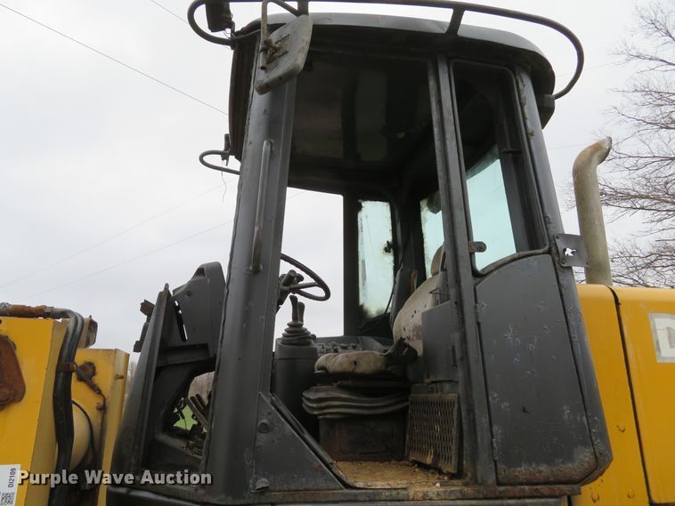 image for item DI2109 2003 John Deere 544H  wheel loader