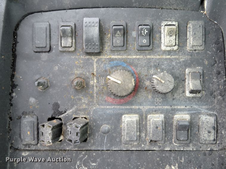 image for item DI2109 2003 John Deere 544H  wheel loader