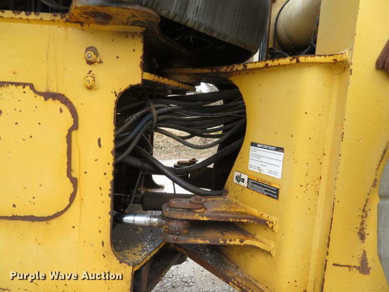 image for item DI2109 2003 John Deere 544H  wheel loader