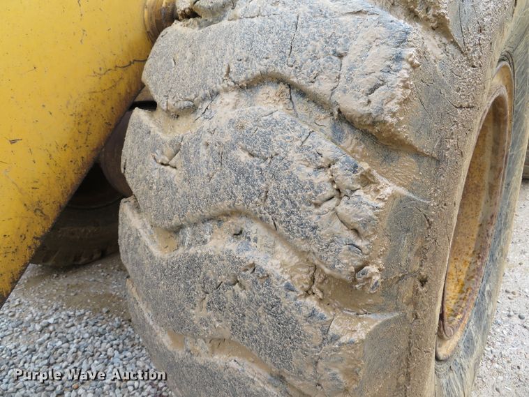 image for item DI2109 2003 John Deere 544H  wheel loader