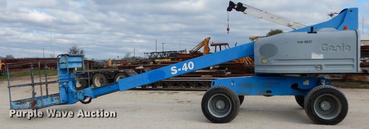 image for item DJ3001 2006 Genie S40  boom lift