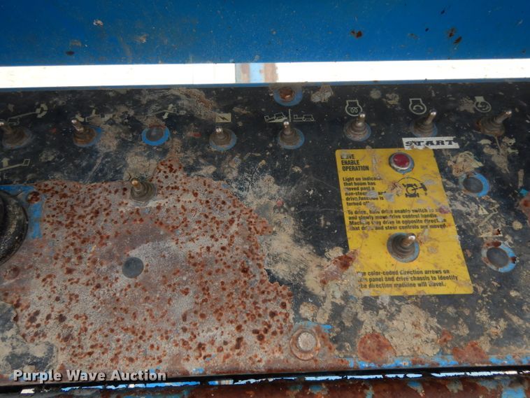 image for item DJ3001 2006 Genie S40  boom lift