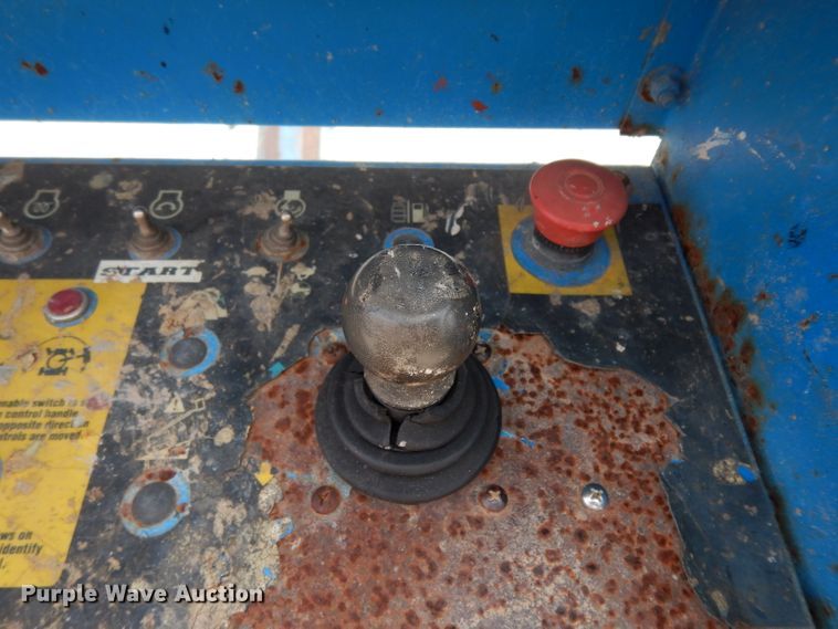 image for item DJ3001 2006 Genie S40  boom lift