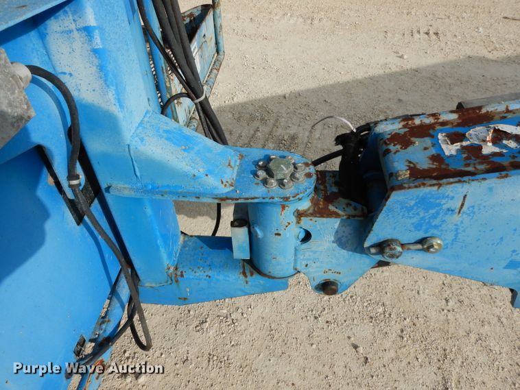 image for item DJ3001 2006 Genie S40  boom lift