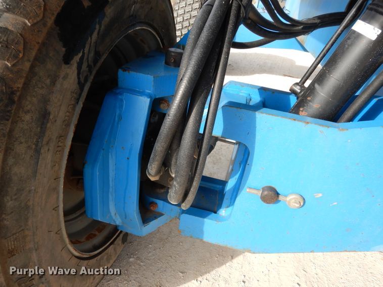 image for item DJ3001 2006 Genie S40  boom lift