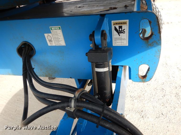 image for item DJ3001 2006 Genie S40  boom lift