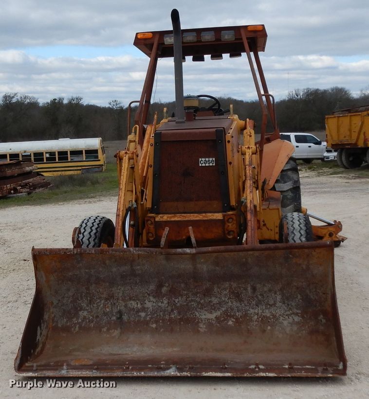 image for item DJ3004 1994 Case 580 Super K backhoe