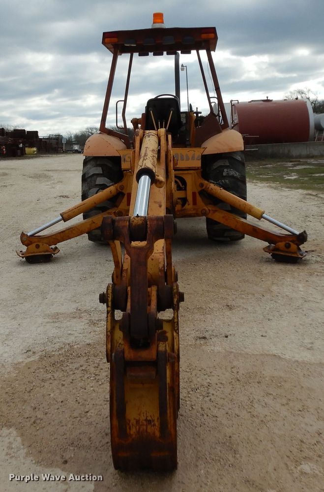 image for item DJ3004 1994 Case 580 Super K backhoe