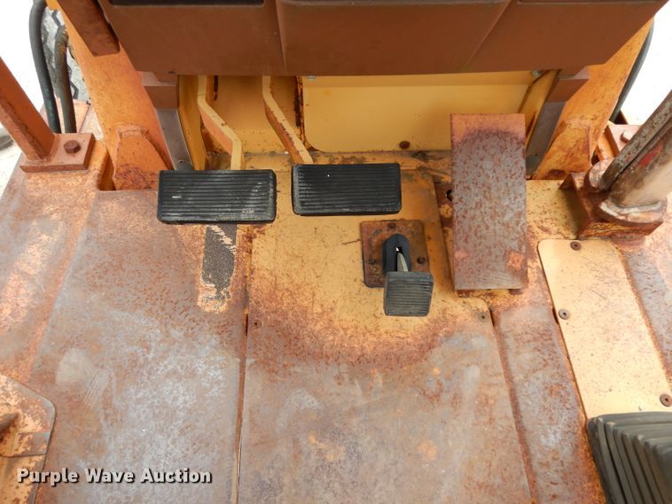 image for item DJ3004 1994 Case 580 Super K backhoe