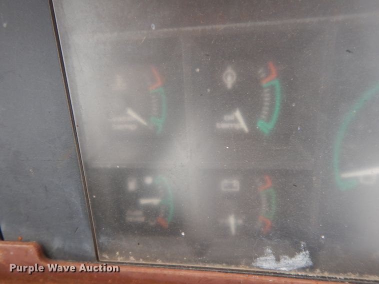 image for item DJ3004 1994 Case 580 Super K backhoe