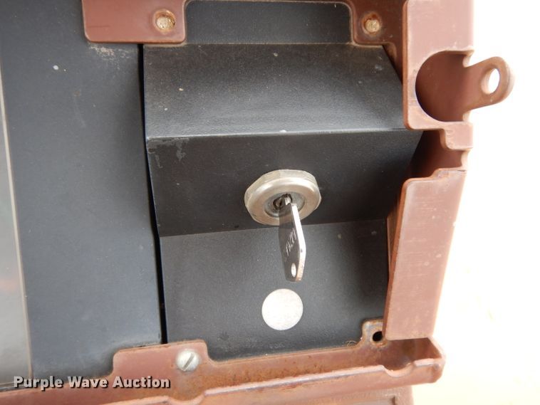 image for item DJ3004 1994 Case 580 Super K backhoe