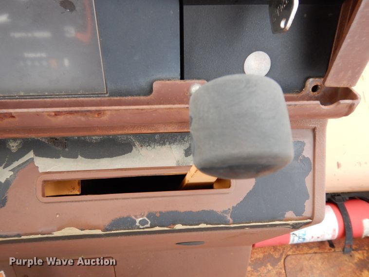 image for item DJ3004 1994 Case 580 Super K backhoe