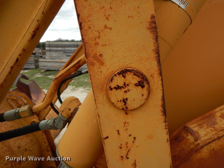 image for item DJ3004 1994 Case 580 Super K backhoe