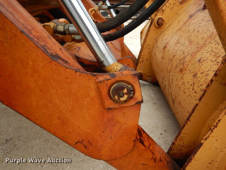 image for item DJ3004 1994 Case 580 Super K backhoe