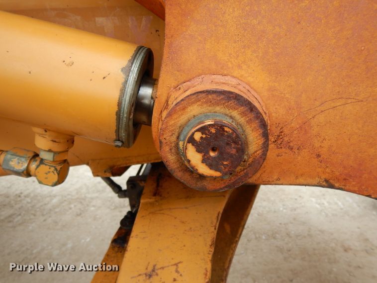 image for item DJ3004 1994 Case 580 Super K backhoe