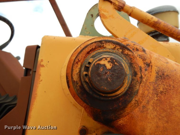 image for item DJ3004 1994 Case 580 Super K backhoe