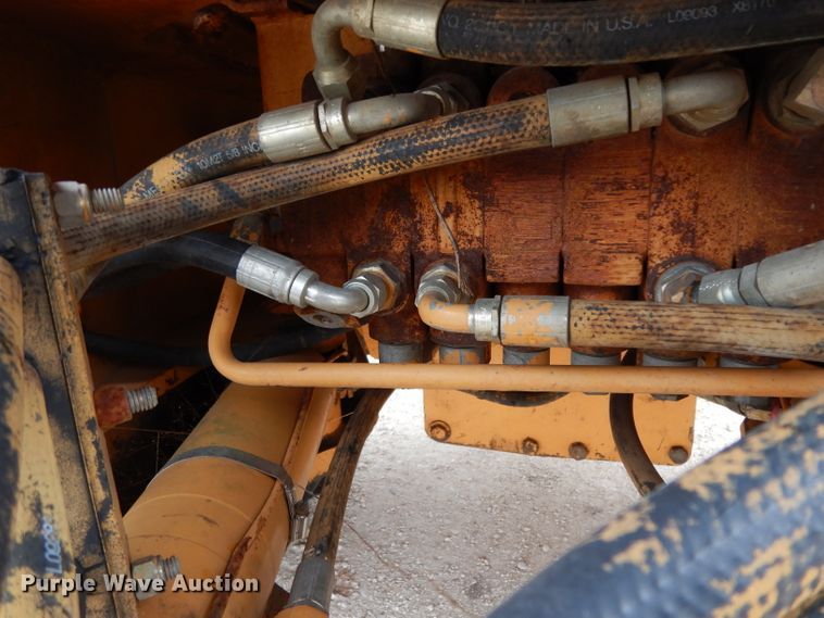 image for item DJ3004 1994 Case 580 Super K backhoe