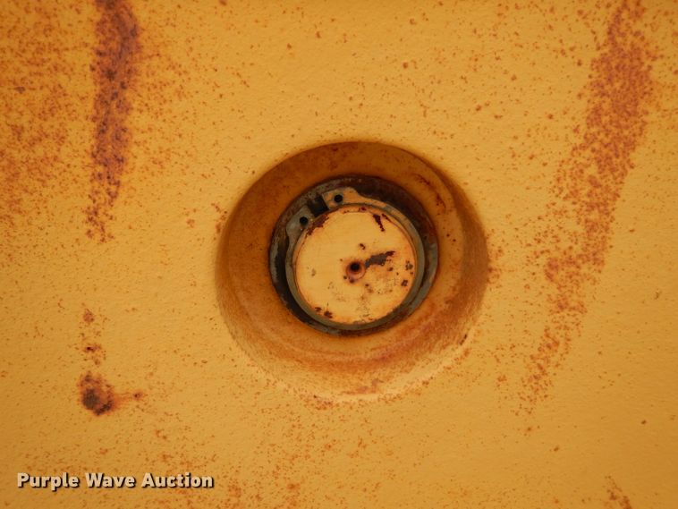 image for item DJ3004 1994 Case 580 Super K backhoe