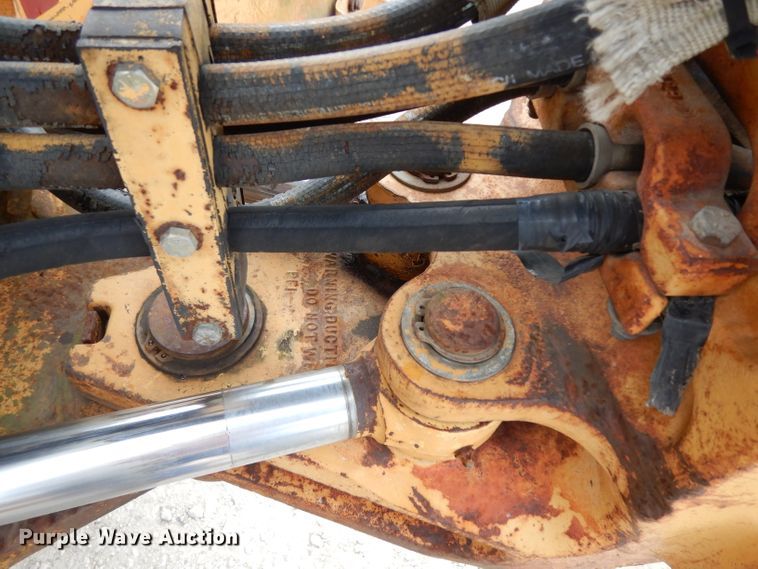 image for item DJ3004 1994 Case 580 Super K backhoe