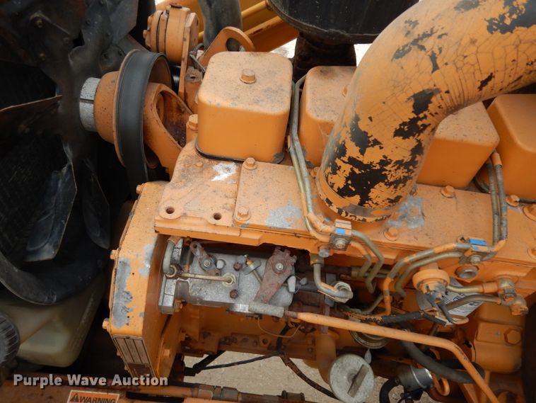 image for item DJ3004 1994 Case 580 Super K backhoe