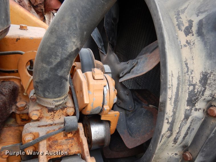 image for item DJ3004 1994 Case 580 Super K backhoe