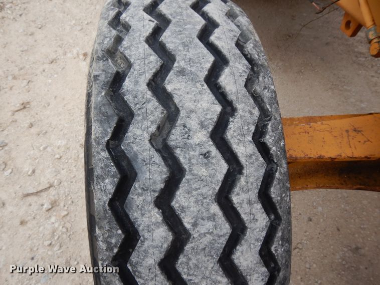 image for item DJ3004 1994 Case 580 Super K backhoe