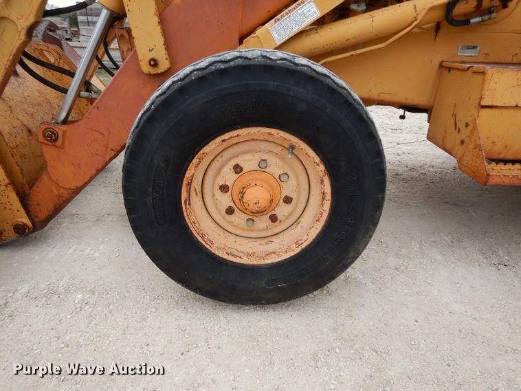 image for item DJ3004 1994 Case 580 Super K backhoe