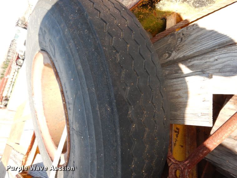 image for item DJ3005 1980 Hercules equipment trailer