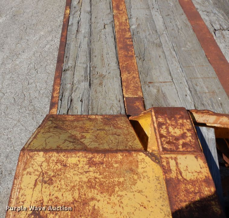 image for item DJ3005 1980 Hercules equipment trailer