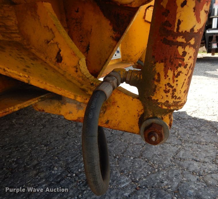 image for item DJ3005 1980 Hercules equipment trailer