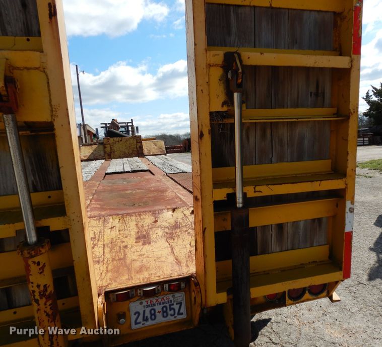 image for item DJ3005 1980 Hercules equipment trailer