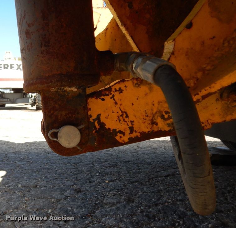 image for item DJ3005 1980 Hercules equipment trailer