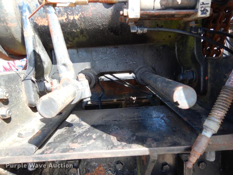 image for item DJ3006 1982 Mack R686ST winch truck