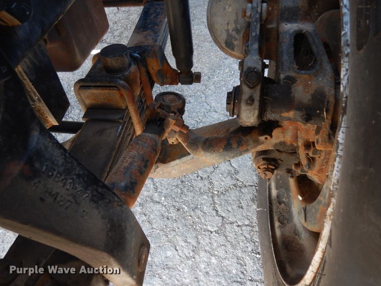 image for item DJ3006 1982 Mack R686ST winch truck