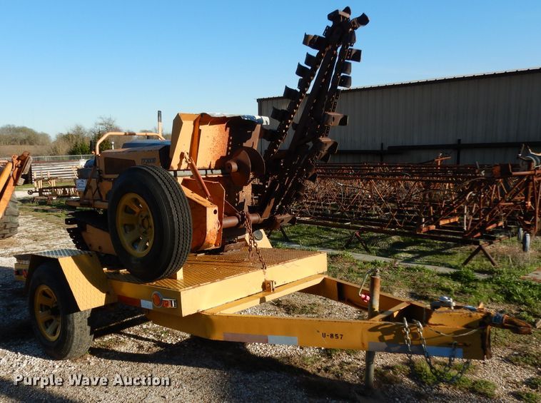 image for item DJ3007 Case TF300B trencher