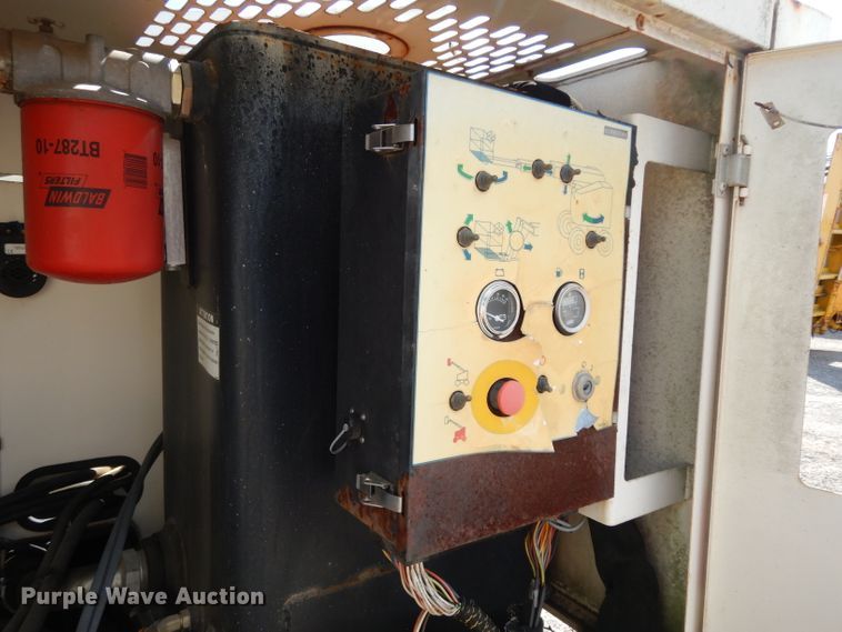 image for item DJ3008 1999 Terex TB42  boom lift