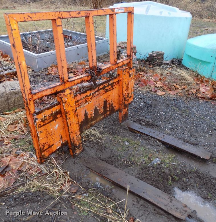 image for item DO9394 Skid steer pallet forks