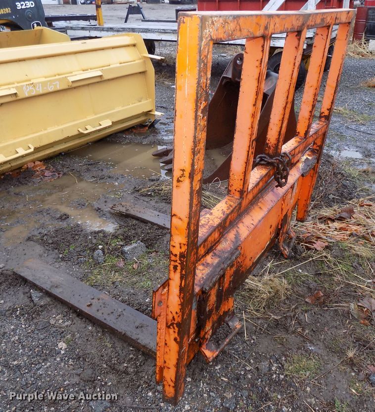 image for item DO9394 Skid steer pallet forks