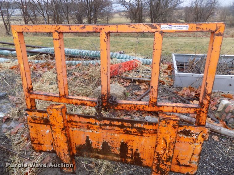 image for item DO9394 Skid steer pallet forks