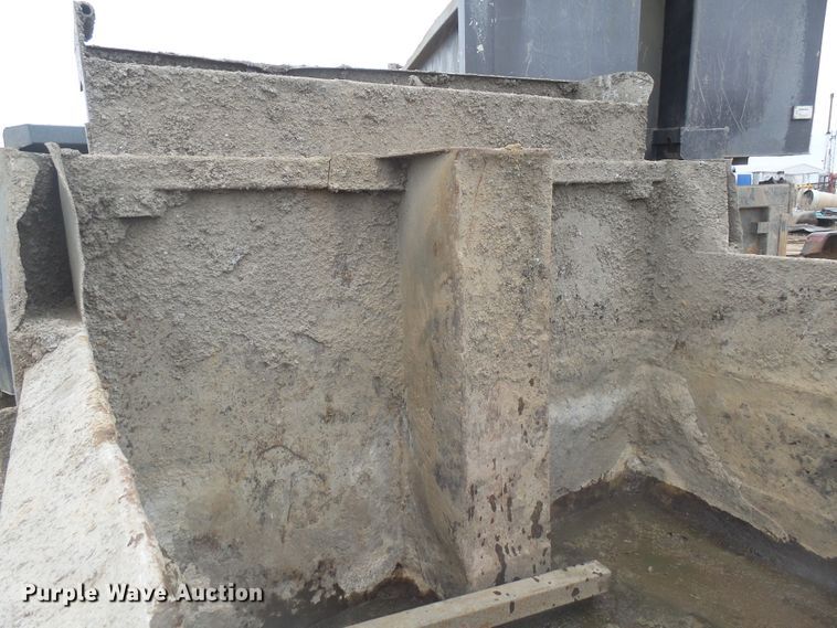 image for item FR9503 Henderson XDX16X44 dump bed