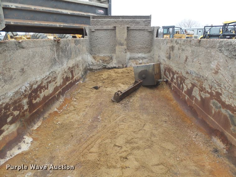 image for item FR9506 Henderson SDX16X44 dump bed