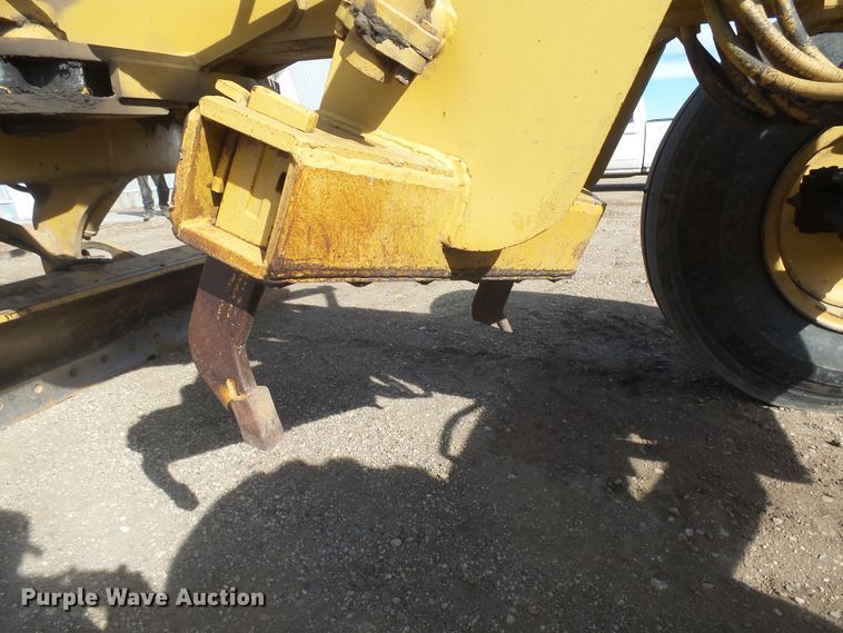 image for item FR9512 1976 Champion 700 Series motor grader