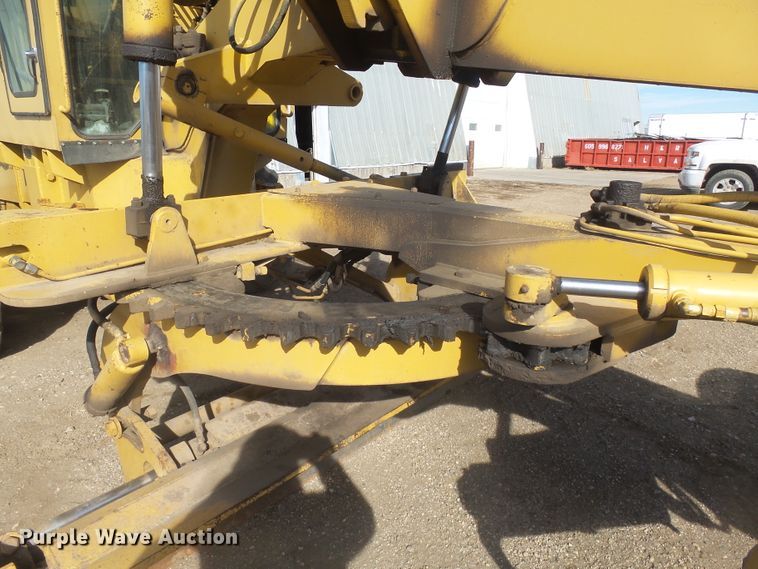 image for item FR9512 1976 Champion 700 Series motor grader