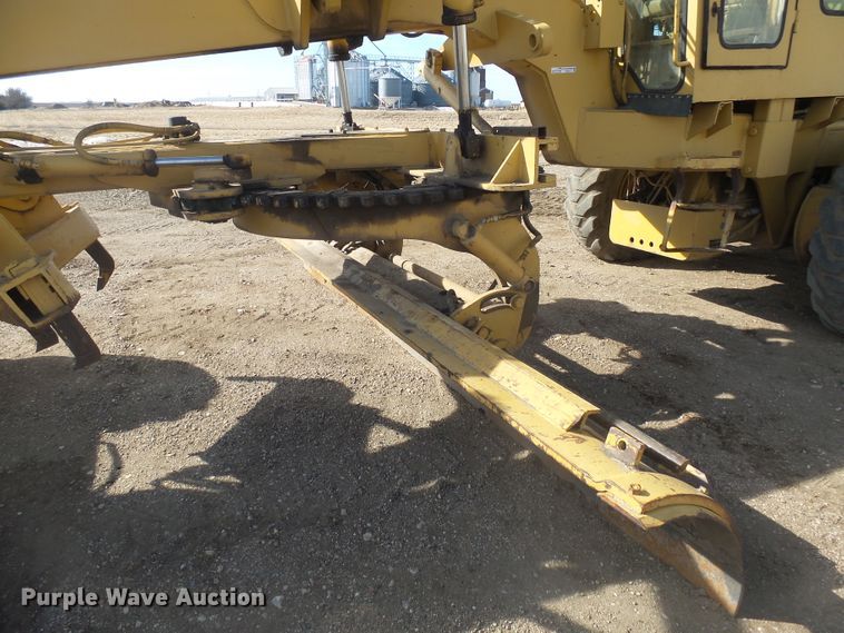 image for item FR9512 1976 Champion 700 Series motor grader