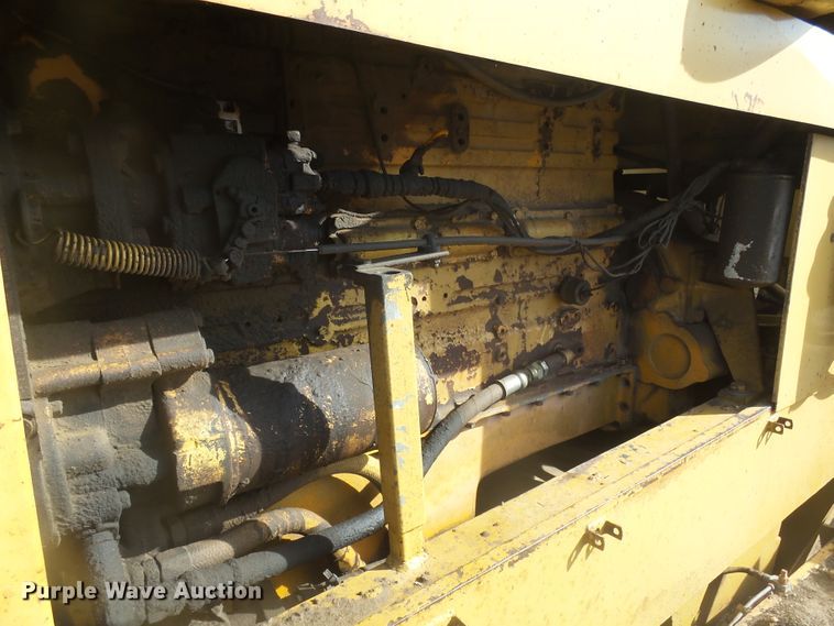 image for item FR9512 1976 Champion 700 Series motor grader