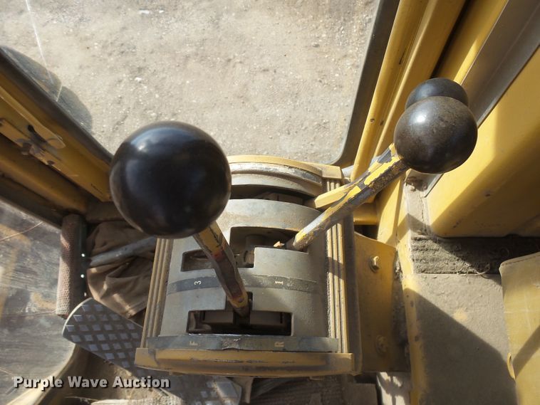 image for item FR9512 1976 Champion 700 Series motor grader