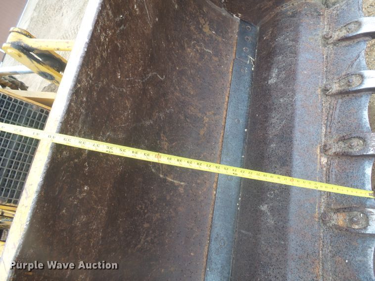 image for item FR9513 1997 John Deere 455G track loader