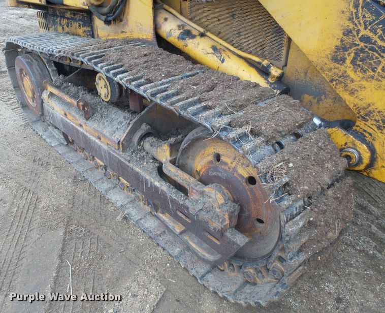 image for item FR9513 1997 John Deere 455G track loader