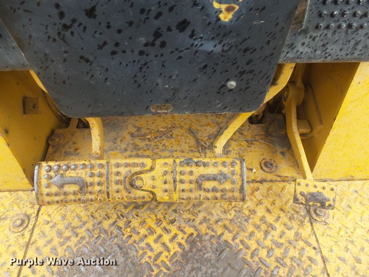 image for item FR9513 1997 John Deere 455G track loader